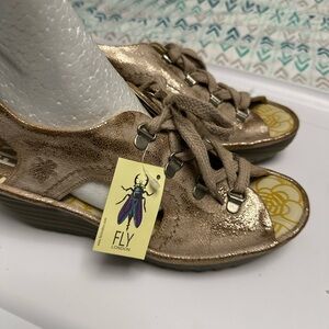 Fly London Women's Metallic Sandals